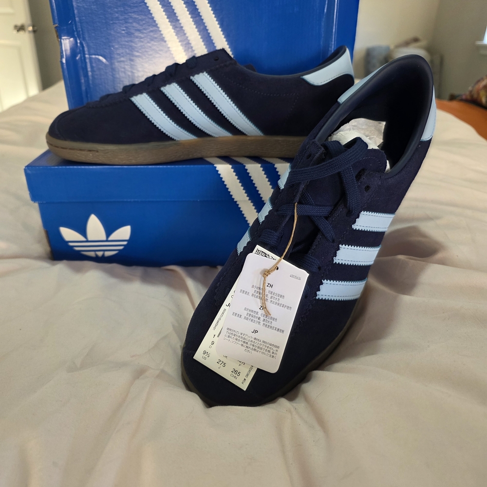 Adidas Men's Dark Blue and Light Blue Sneakers